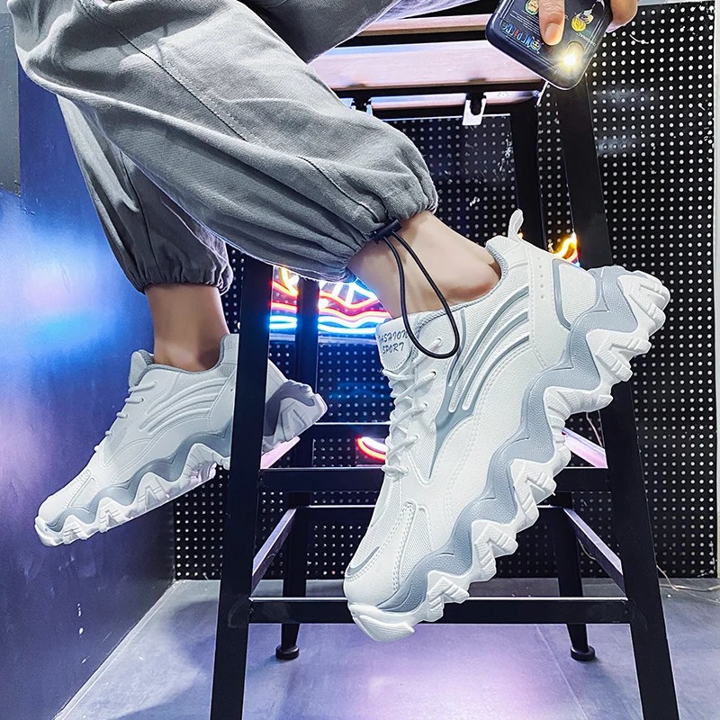 

Men's shoes spring 2021 new fashion sports shoes casual board shoes summer breathable mesh face daddy shoes