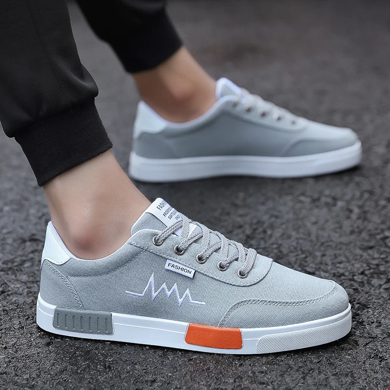 

New Arrival 2020 Men Vulcanize Shoes Classic Canvas Sneakers Non-slip Male Sneakers Lightweight Sneakers Men Cheap Men Shoes