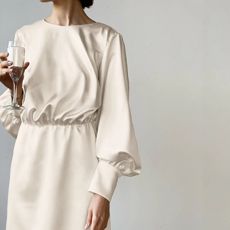 

Elegant 2021 Lantern Sleeve Women Dress Fashion O-Neck Satin Female Dresses Sexy Backless Party Clud Female Silk Summer Dress