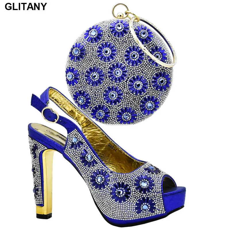 Новое поступление Комплект из женских итальянских туфель и сумочки украшенных