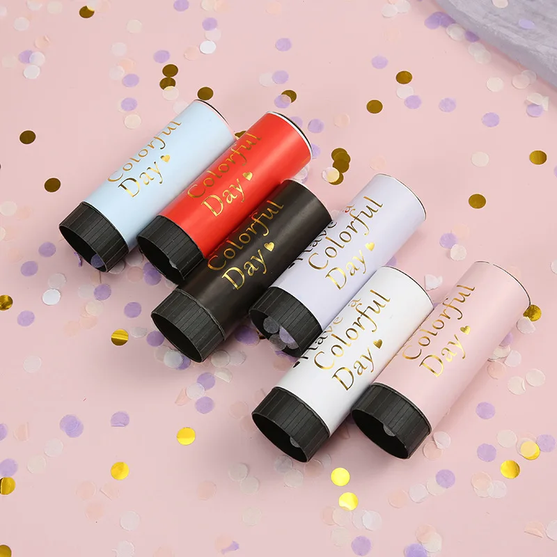 

Ручной праздничный фон с изображением фейерверка для празднования весны