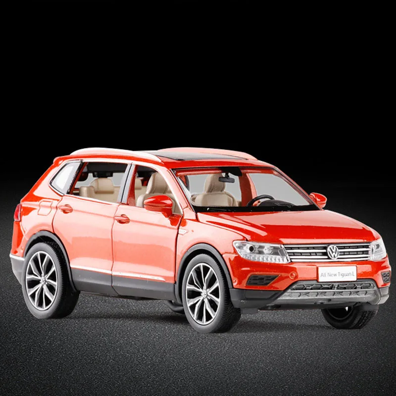 Модель автомобиля VW Tiguan L из сплава 1/32 Литые и игрушечные автомобили бесплатная