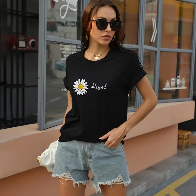 

2021 New Style Little Daisy Vogue Print Woman Short-sleeved Tshirt Summer Fashion Graphic Hipster Femme Clothing Oversized Tee