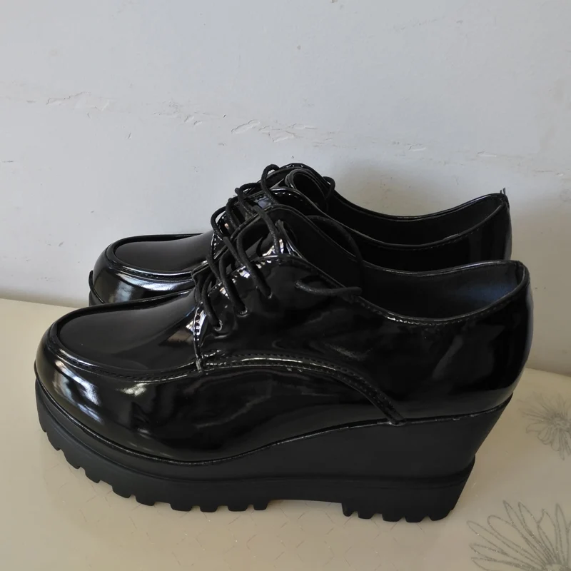 E TOY/Осенняя женская обувь Туфли на танкетке из лакированной кожи плоской