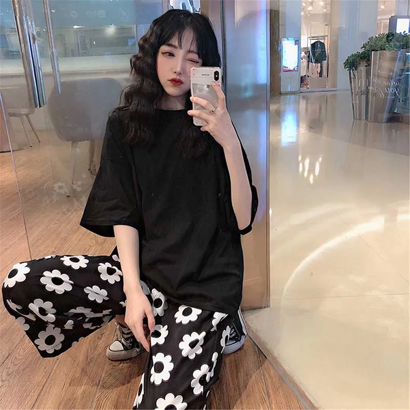 

Lolita style 2021 autumn Korean ulzzang Harajuku personality hip hop street flower print loose wide leg pants ankle-leng