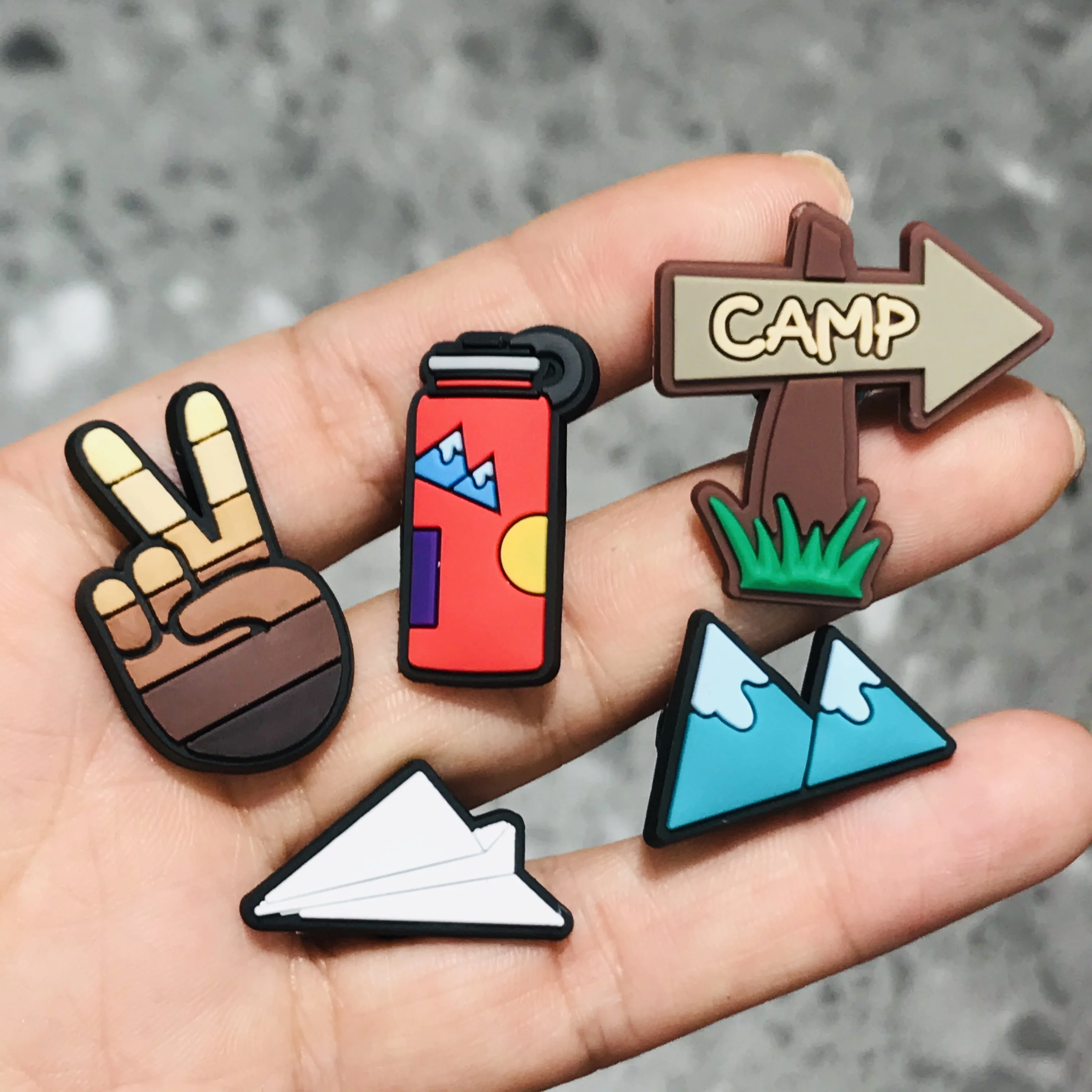 1Pcs Camp Mountain Bottle PVC Charms Shoe Accessories Garden Shoe Decoration for Croc Jibz Clog Buckle Kid's X-mas Kids Gift