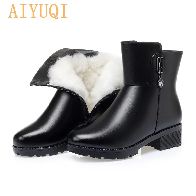 

AIYUQI Womens Snow boots Genuine Leather 2021 New Fashion Women Short Boots Mid-heel Large Size 42 43 Winter Shoes Boots Ladies