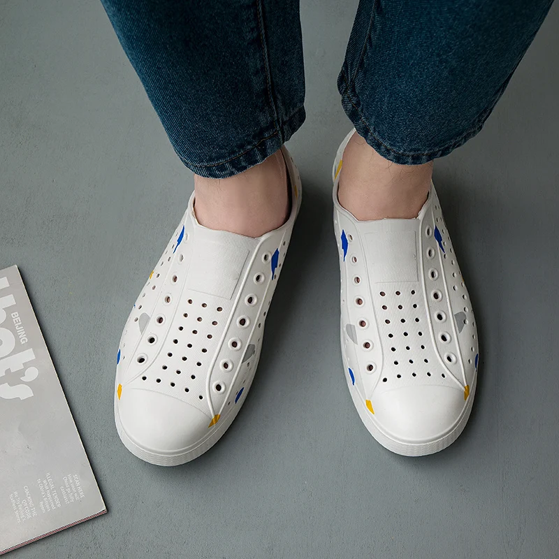 

Summer Mesh Beach Shoes Men Fashion Slip-on Sandals Breathable Casual Sandals Non-slip Outdoor Dropshipping