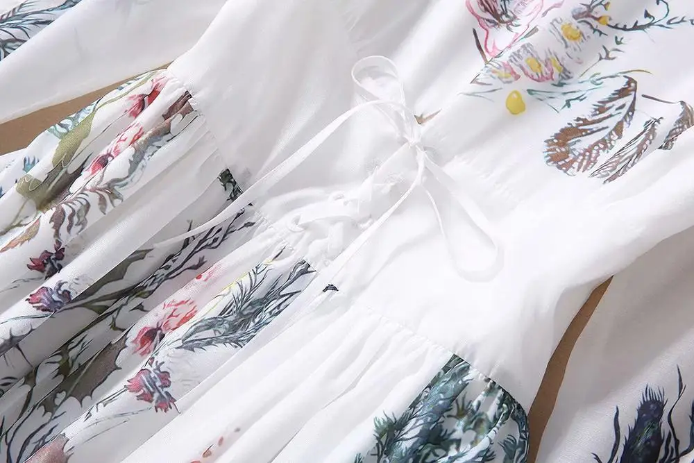 

New European and American women's dresses for spring 2020 Round neck long sleeve Landscape printing Fashionable white dress