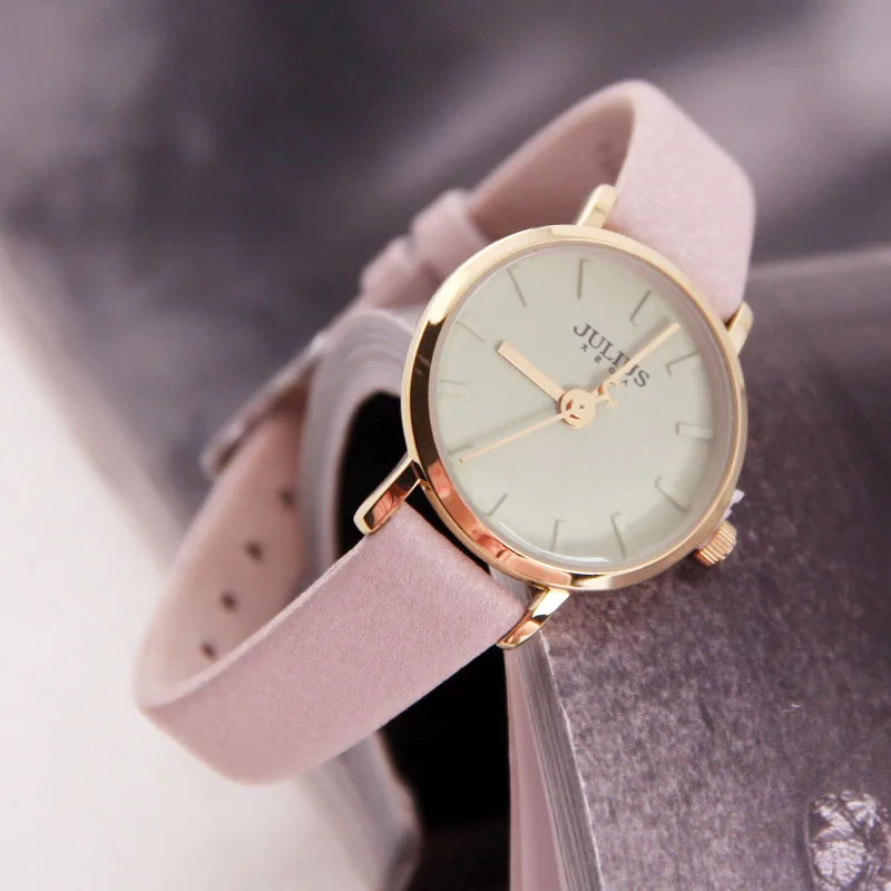 Girls Spring Summer Green Fresh Sweet Leather Quartz Watch Student Lovely Exquisite Jelly Buckle Comfort New Women Fashion Clock enlarge