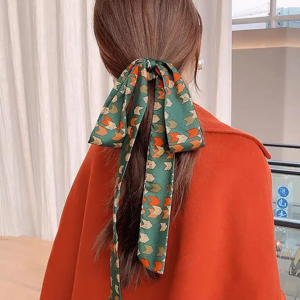 

Stylish Hair Scrunchie Vintage Hair Decor French Style Skin Friendly Girls Scrunchie Hair Band for Daily Wearing