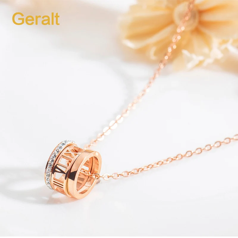 

2021 New Roman Numerals Personalized Font Pendant Necklaces Short Stainless Steel Rose Gold Chain Necklace Women Bridesmaid Gift