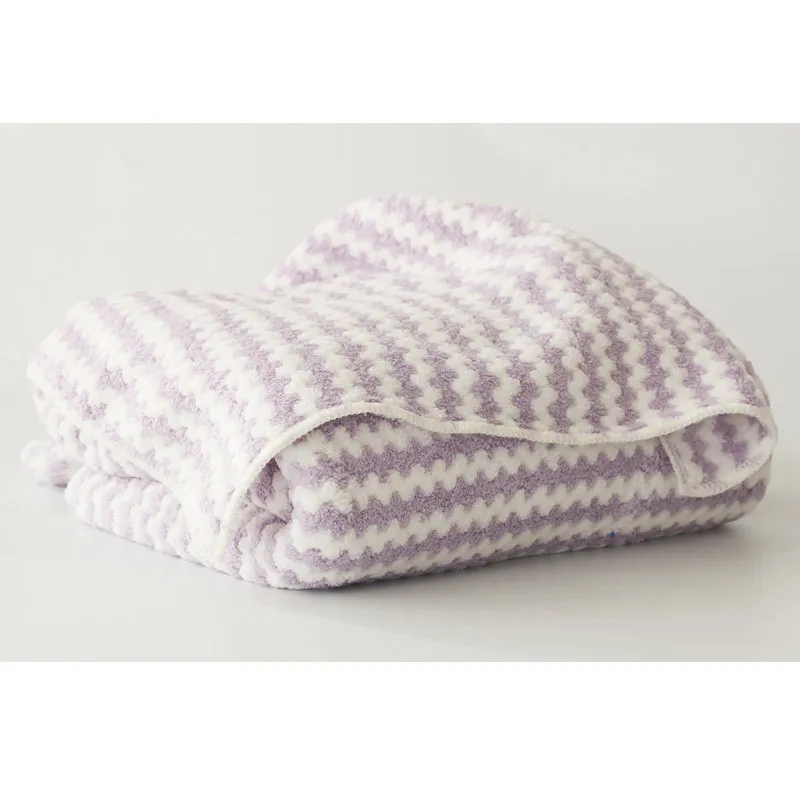 Банное полотенце впитывающее и быстросохнущее мягкое приятное для кожи не легко