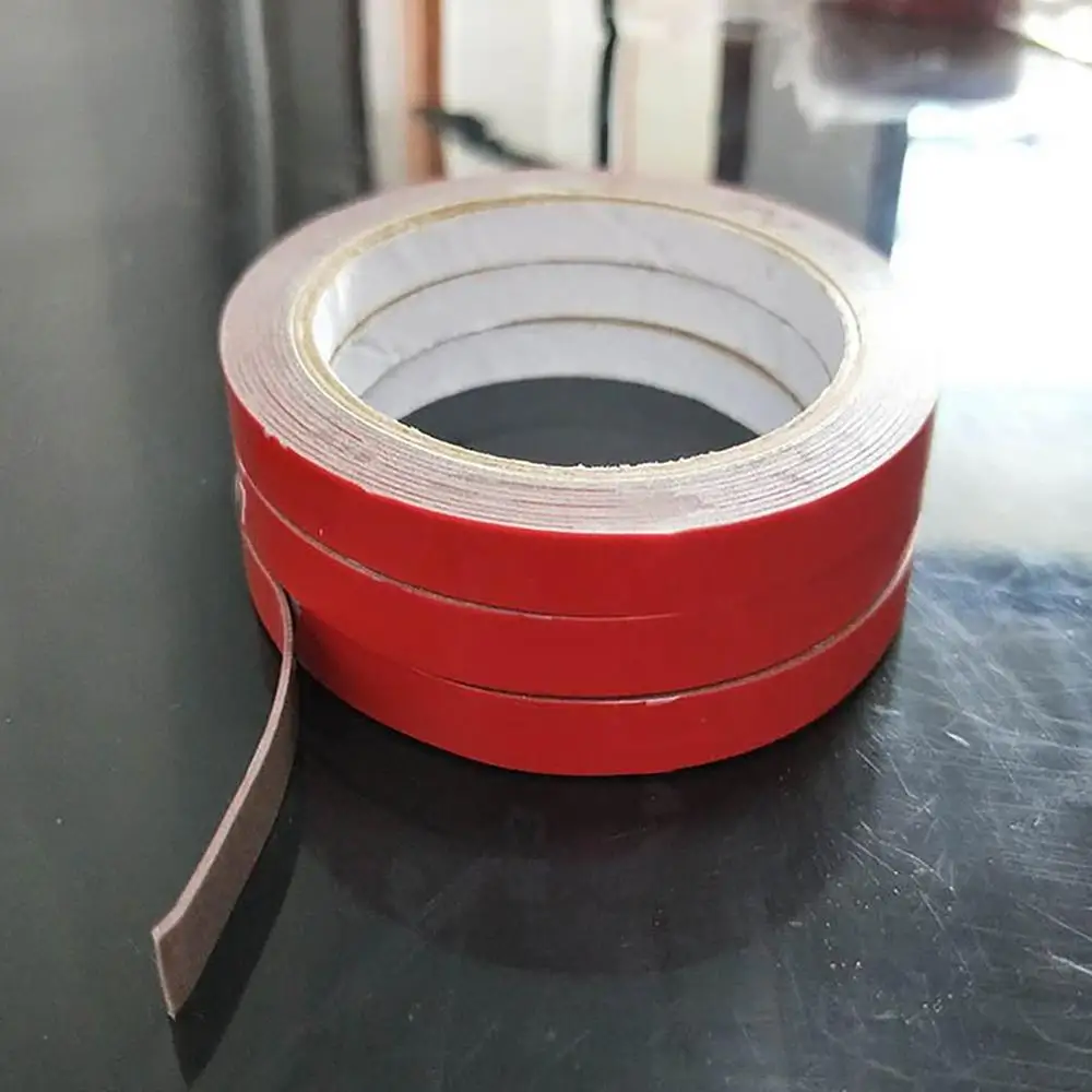 M33 Пластик с помощью двустороннего скотча 3M может быть обрезан до Любой размер.