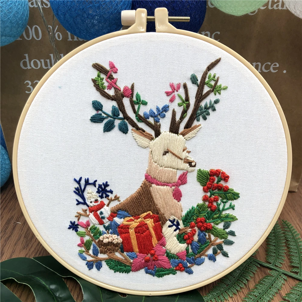 

Cusack Christmas Sika Deer Handcrafted Embroidery Needlework Kit Material Package European Embroidery 9 Styles