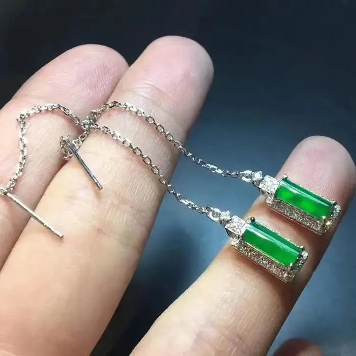 Оригинальные новые серебряные серьги с инкрустацией из натурального зеленого