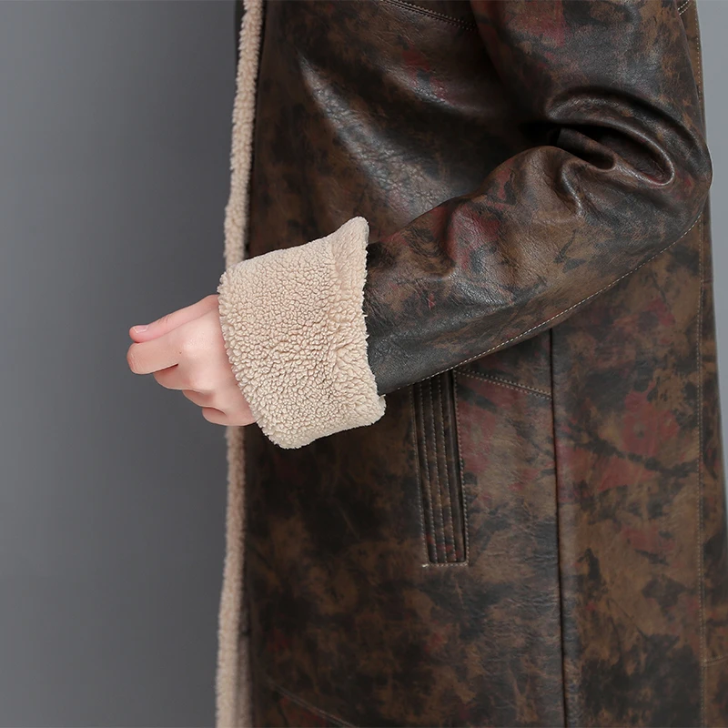 

Autumn Winter Women Fur Leather Trench Coat Plus Size 4XL Leather Jacket Long Coat Female Warm Soft Loose Lamb Fur Outerwear