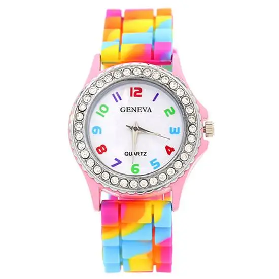 Женские часы со стразами и разноцветным радужным силиконовым ремешком