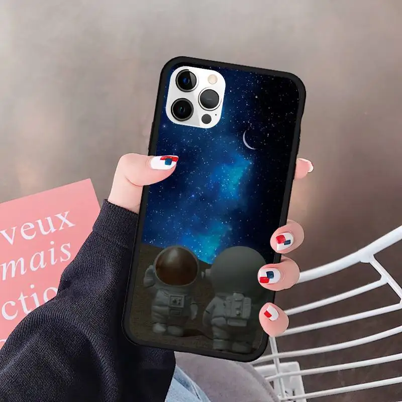 

Cartoon Cute Spaceman Astronaut Phone Case For Iphone 6 6s 7 8plus X Xr 11 12 Mini Pro Max Cover Fundas Coque