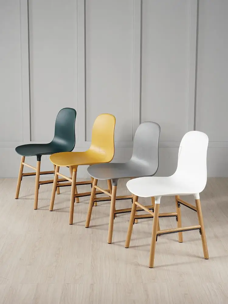 Небольшой семейный стул из массива белого дуба индивидуальный для одного