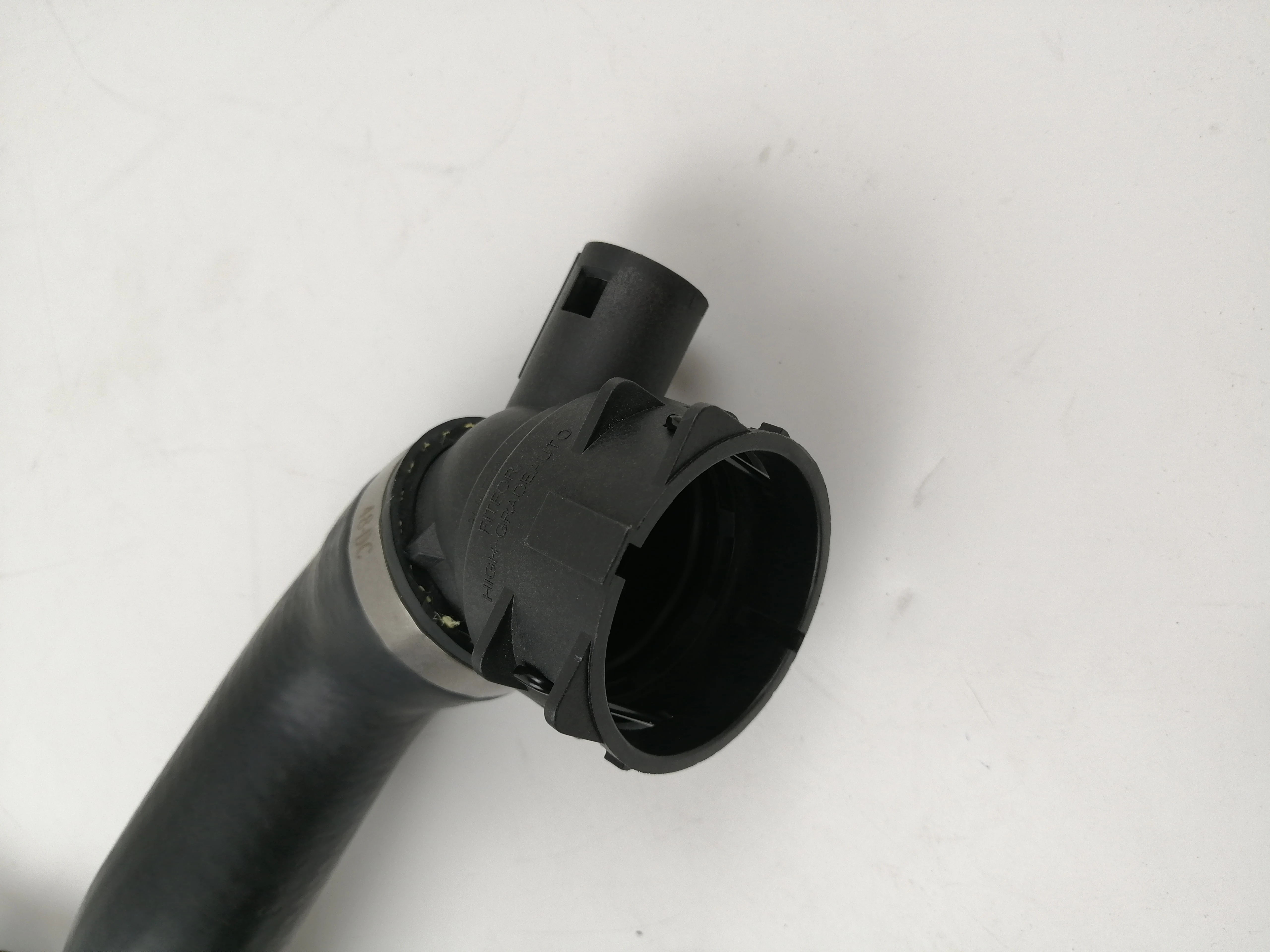 

Thermostat Hose 1712752502 For BMW 1 Series E81 E82 E87 Water Tank Pipe Lower Free Shipping