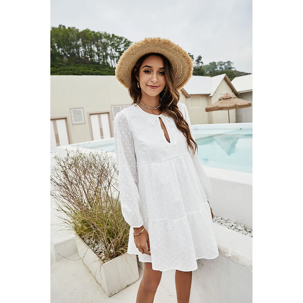 Женское платье с V-образным вырезом длинным рукавом и оборками на подоле - купить