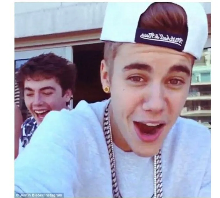 

Assertive Men's Long Necklace Thick Chain Pendant European and American Fashion All-match New Clavicle Chain Titanium Steel