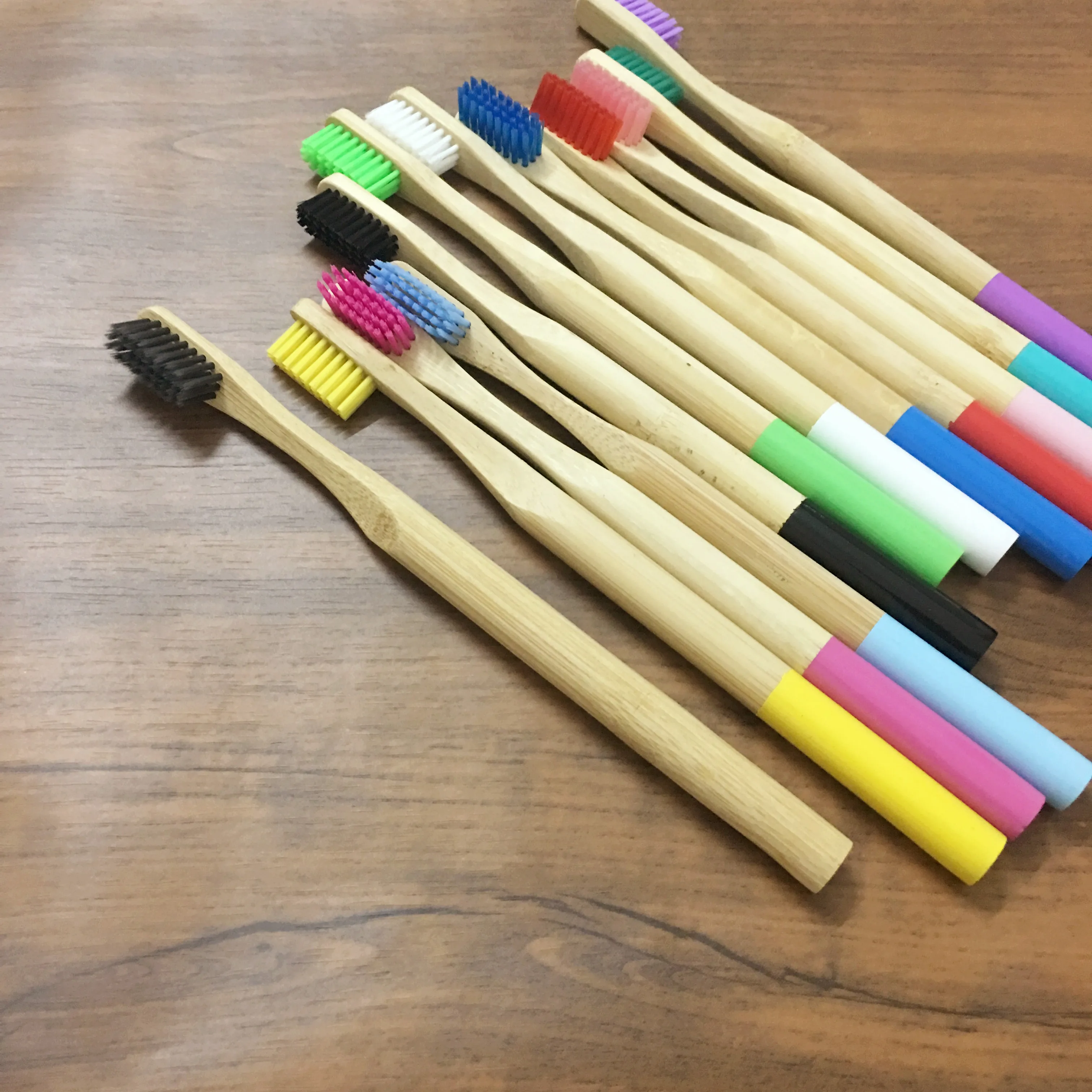 4 упаковки/набор Бамбуковая зубная щетка для взрослых средняя щетина Экологичная