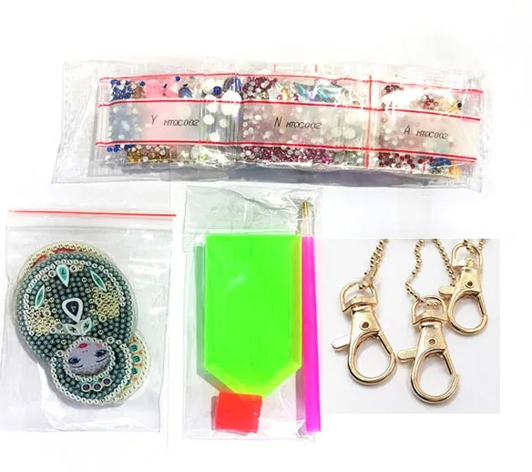 

2019 New 8-Piece Christmas Series Keychain 5D DIY Diamond Painting Gift Decoration Children's Handmade