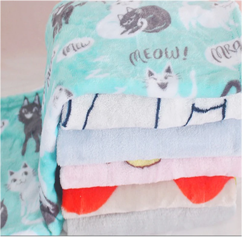 

Pet blanket cat Sleeping Mat Coral Fleece Keep warm Blanket Small Medium Dogs Cats Sleeping Winter Dog Cat Bed Mats Pet Supplies