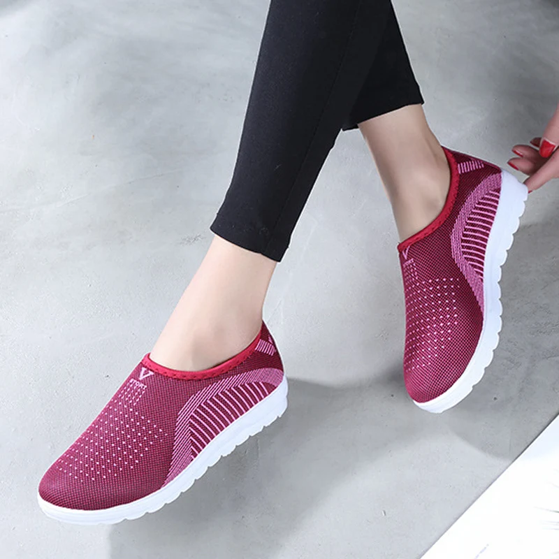 Туфли женские на плоской подошве повседневные лоферы дышащие стрейчевая ткань