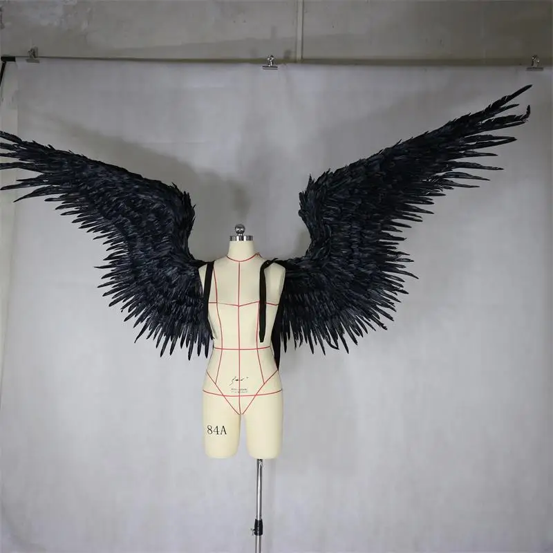 

2021 new Black feather wing devil angel Halloween wings catwalk model large holiday party men's wings Party Props free shipping