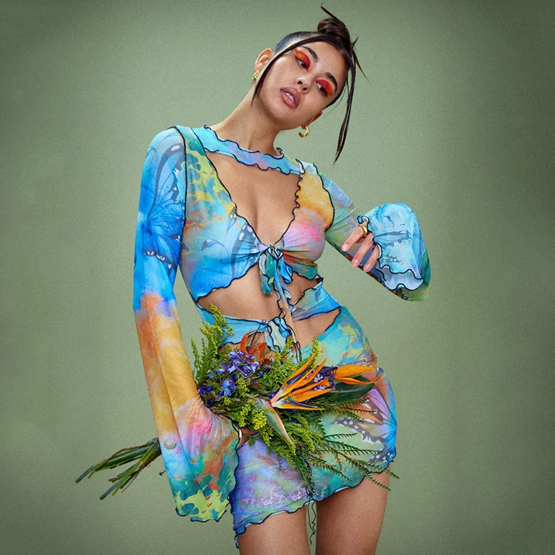 

2021 Summer Women's Hollow V-neck Long Sleeve Bodysuit Butterfly Print Graffiti Thin Mini Skirt Two-Piece Set
