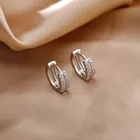 Серьги-гвоздики женские круглые из серебра 925 пробы с кристаллами