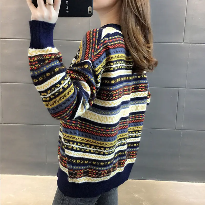 Striped sweater women's crew neck fall / winter 2020 new color large size loose long sleeve short T-shirt bottom |