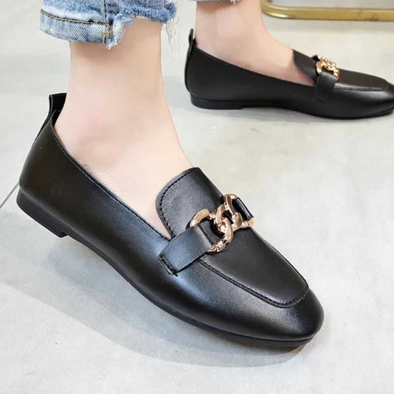 

Spring New Fashion Women Flat Shoes Patent Leather Casual Metal Buckle Square Toe Boat Shoes For Office Ladies Shoe