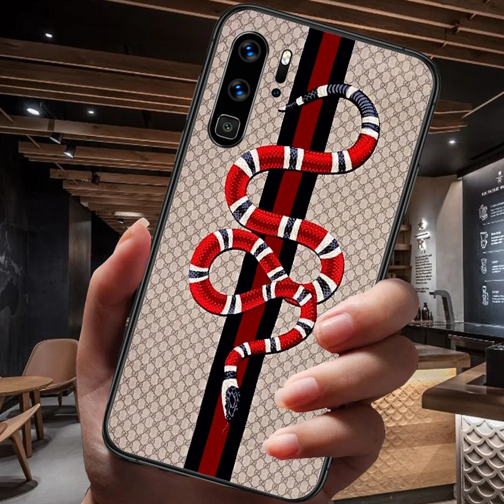 

Italian luxury Brand Phone Case For Huawei P Mate Smart 10 20 30 40 Lite Z 2019 Pro black Etui Trend Funda Fashion Back Silicone