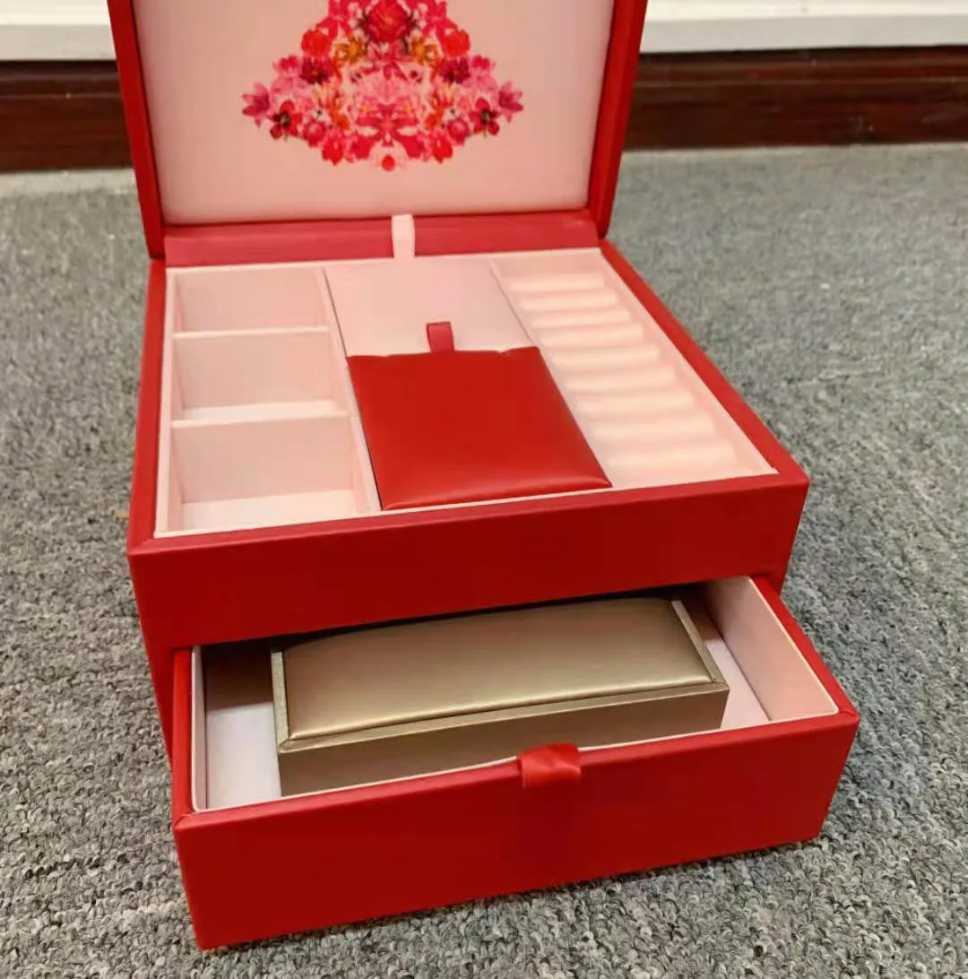 

Red jewelry box