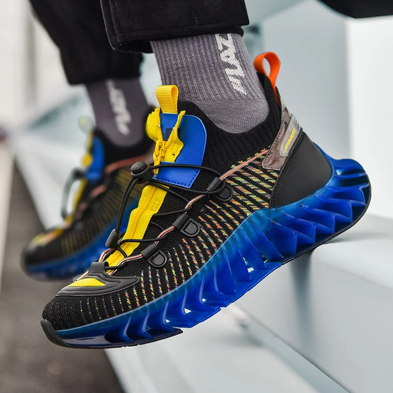 Trendy Blade Running Shoes for Men Antiskid Damping Sport Shoes Training Breathable Mesh Reflective Sneakers Men Zapatillas