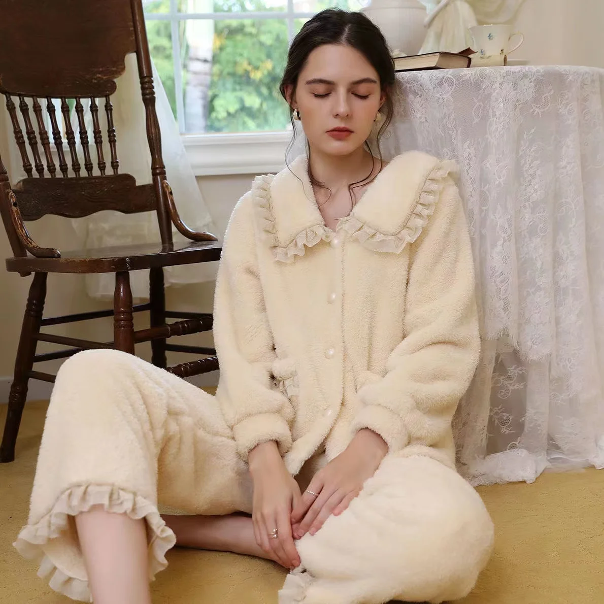 Women Coral Velvet Pyjamas Winter 2 Pieces/Sets Long Sleeve Thick Warm Flannel Female Home Clothing Pajamas