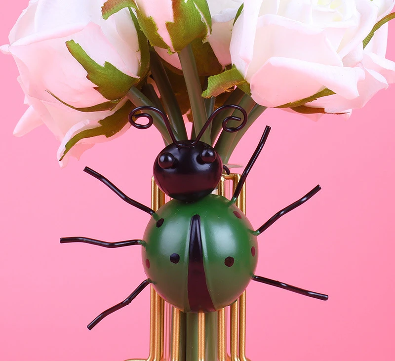 

Bar wall decoration restaurant wall pendant wrought iron ladybug wall hanging animal desktop decoration home decoration for gift