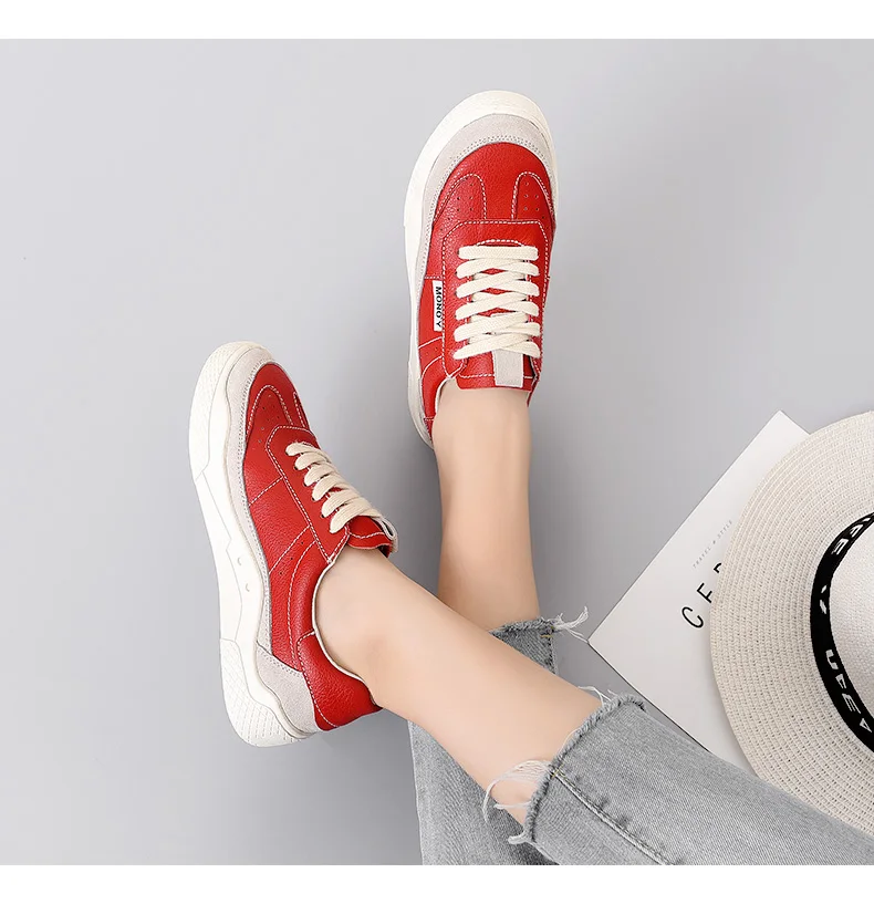 

Fall New Genuine Leather Small White Shoes Flat Thick bottom Heelys Shoes Casual Women Sneakers Soft Scarpe Casual