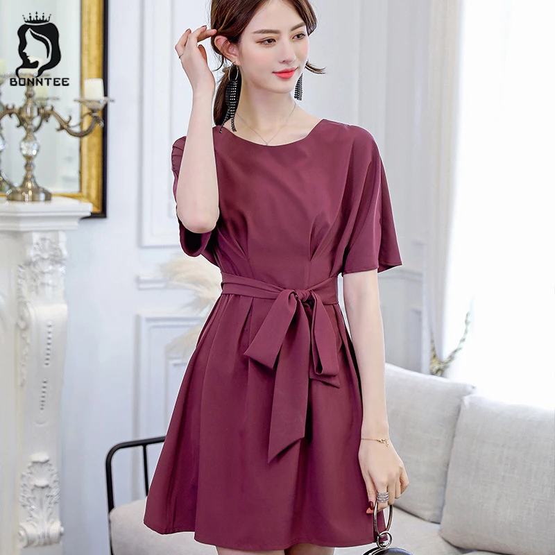 Модные женские платья в Корейском стиле летние приталенные с коротким рукавом и