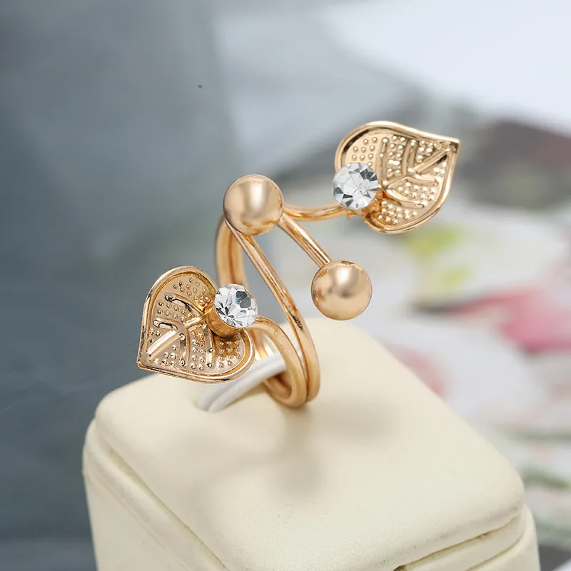 Женские кольца с регулируемым размером сохраняющие цвет и не вызывающие