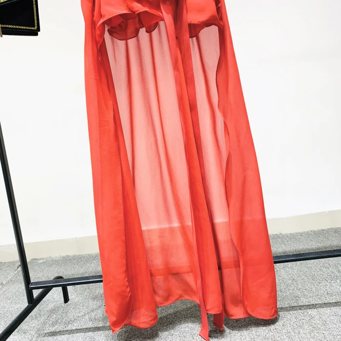 Женская шифоновая блузка без рукавов асимметричная средней длины с v образным