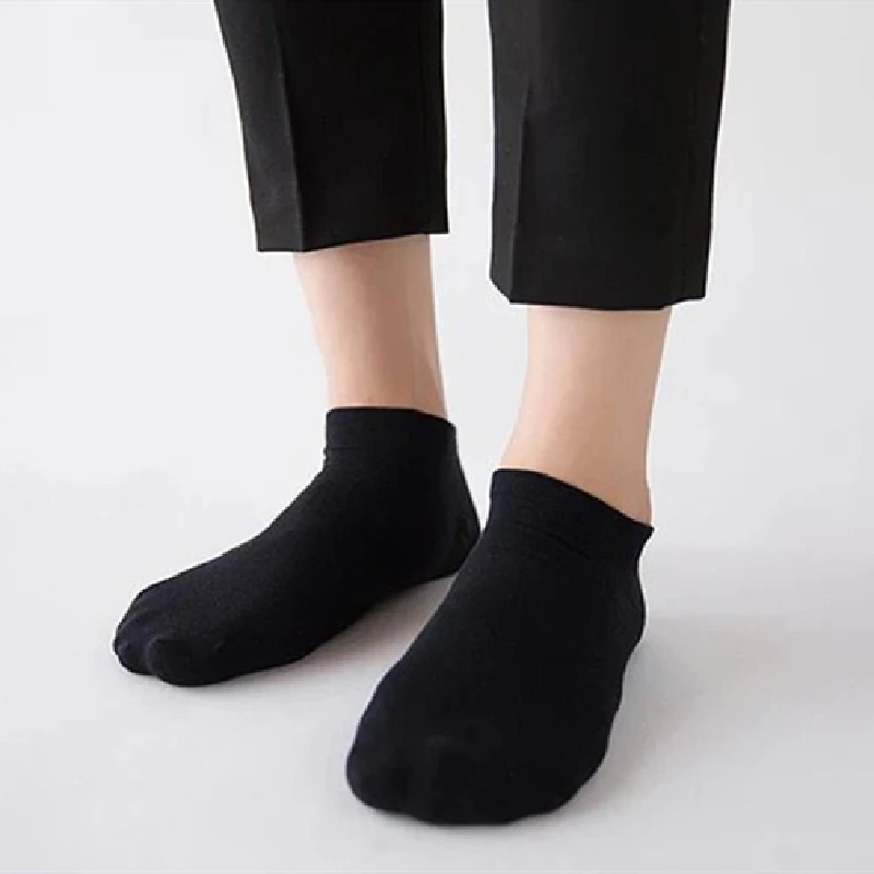 10 Pairs/New Men's Crew Socks Men Cotton Casual Wicking Breathable Ankle Socks Man Black White Solid Color Short Socks Wholesale