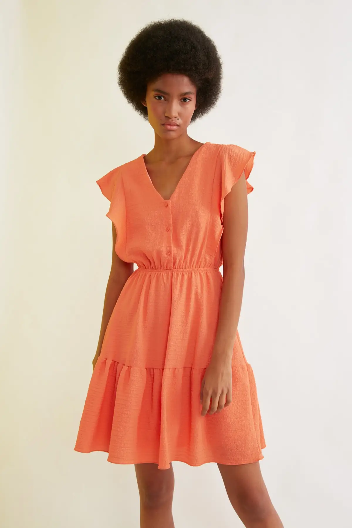 

Trendyol Frilly Button Detail Dress TWOSS21EL1331