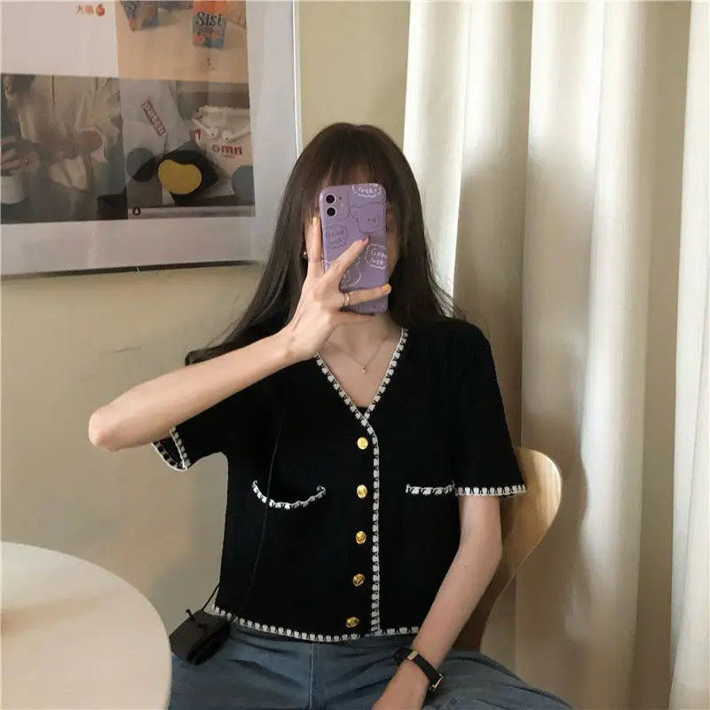 

Summer New Graceful Heavy Industry Woven V-neck Slimming Short-Sleeved Sweater