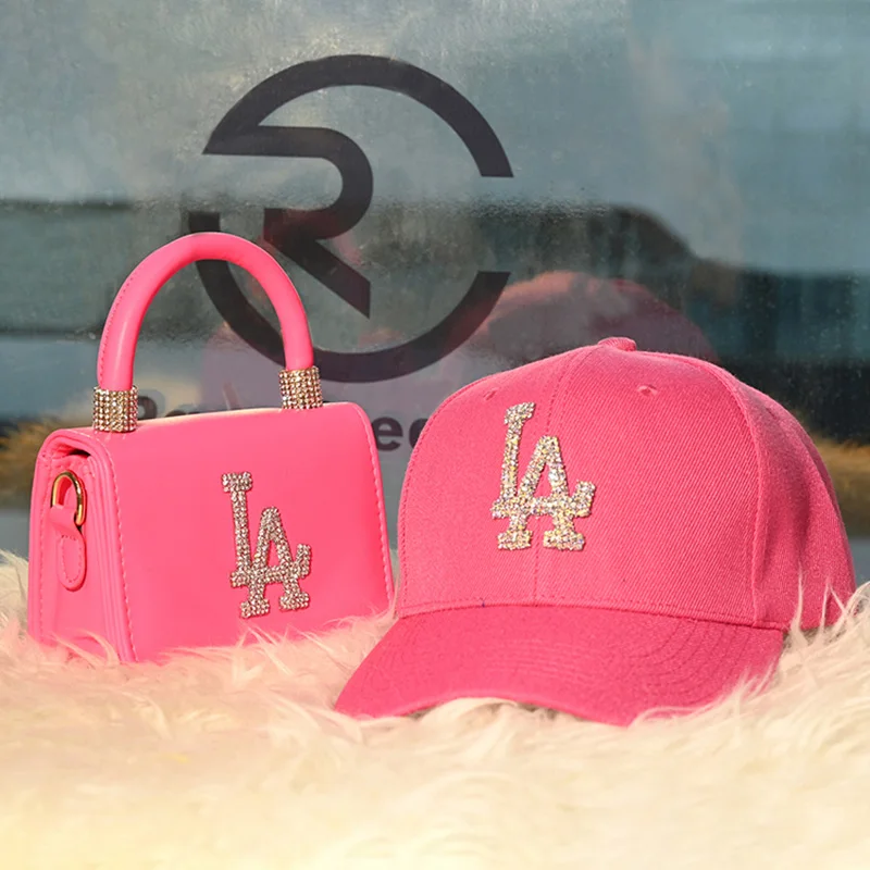 

Wholesale Designer Women Fashion Small Rhinestone Crossbody Purse And Hat Luxury Mini LA Diamond Shoulder Handbags And Cap Set
