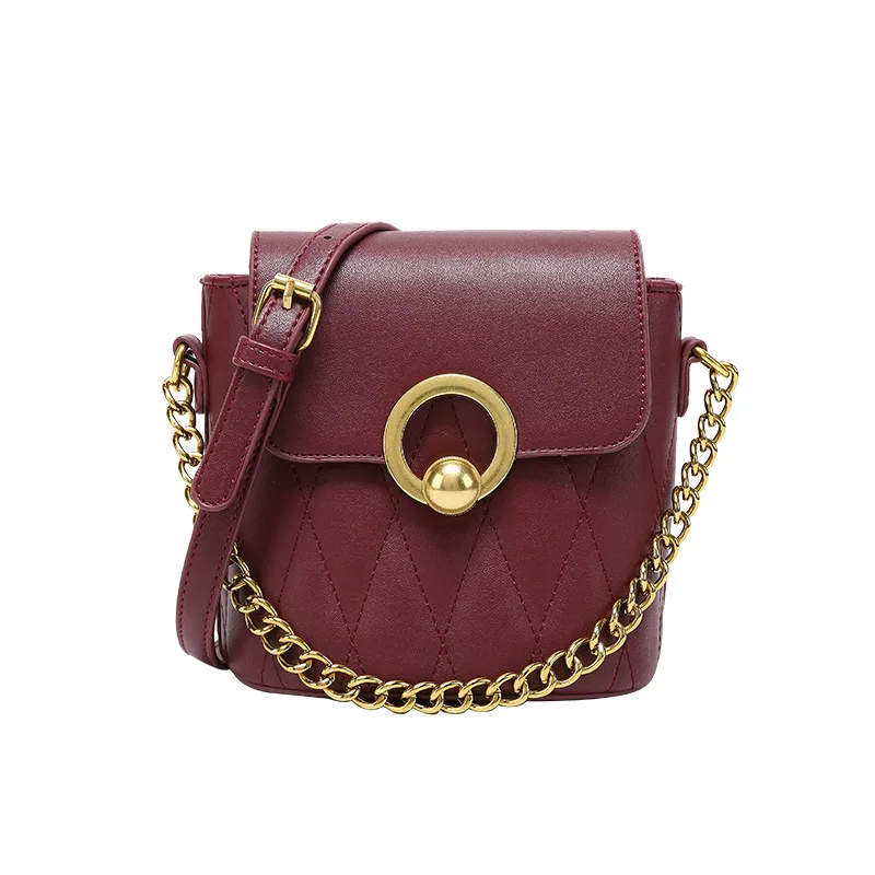 

Niche bag female 2021 new rhomboid embroidery thread female bag ins super fire bucket bag messenger small bag